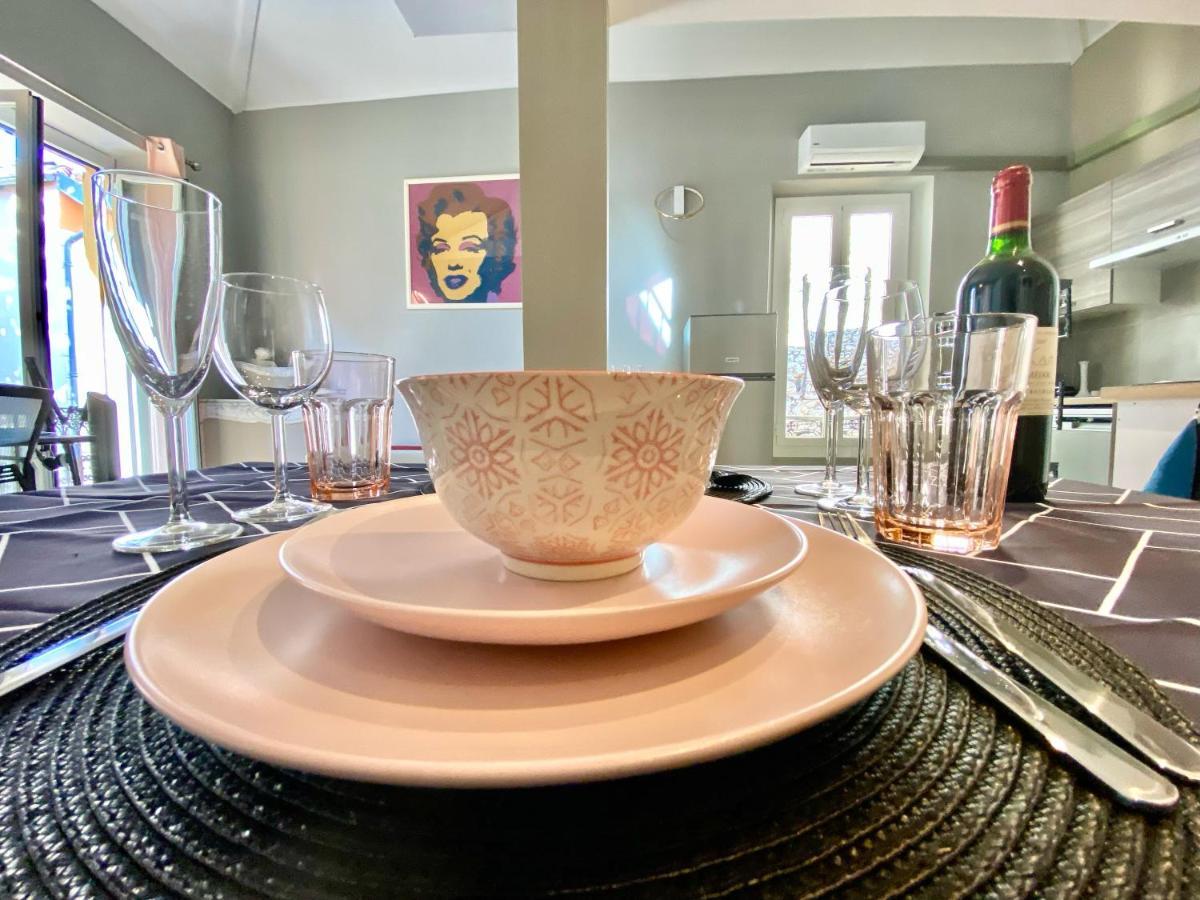 Lovely & Sunny Loft Heart Of Nice With A/C! 외부 사진