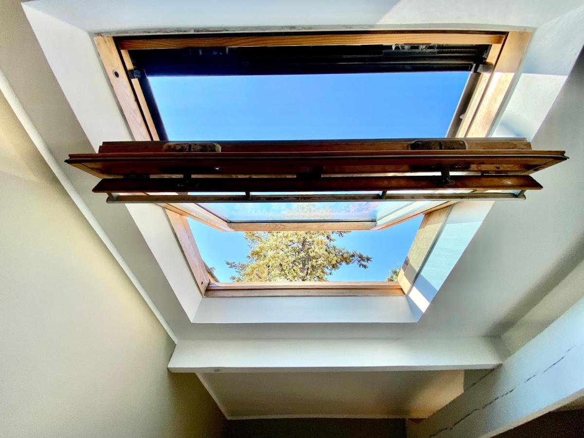 Lovely & Sunny Loft Heart Of Nice With A/C! 외부 사진